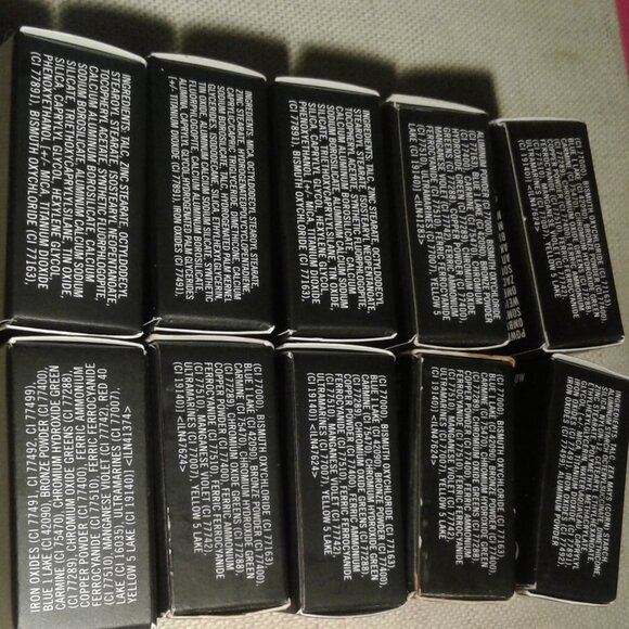 NEW! Mac Eyeshadows (10) - Picture 15 of 16